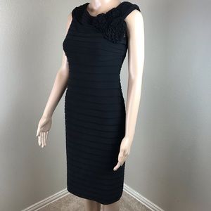 ADRIANNA PAPELL Dress Women’s Size 4